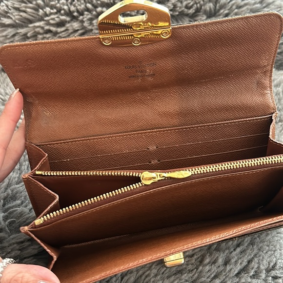 Louis Vuitton Etoile Wallet - Picture 4 of 7